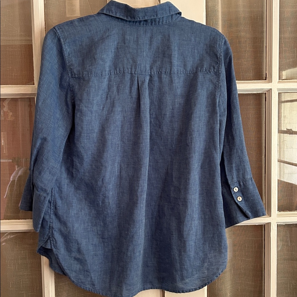 Chicos Top Womens SZ 6 Blue 100% Linen Chambray Button Front 3/4 Sleeves Casual - Picture 2 of 7